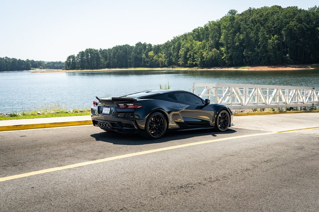 2023 Chevrolet Corvette Z06 3LZ Coupe RWD photo 19