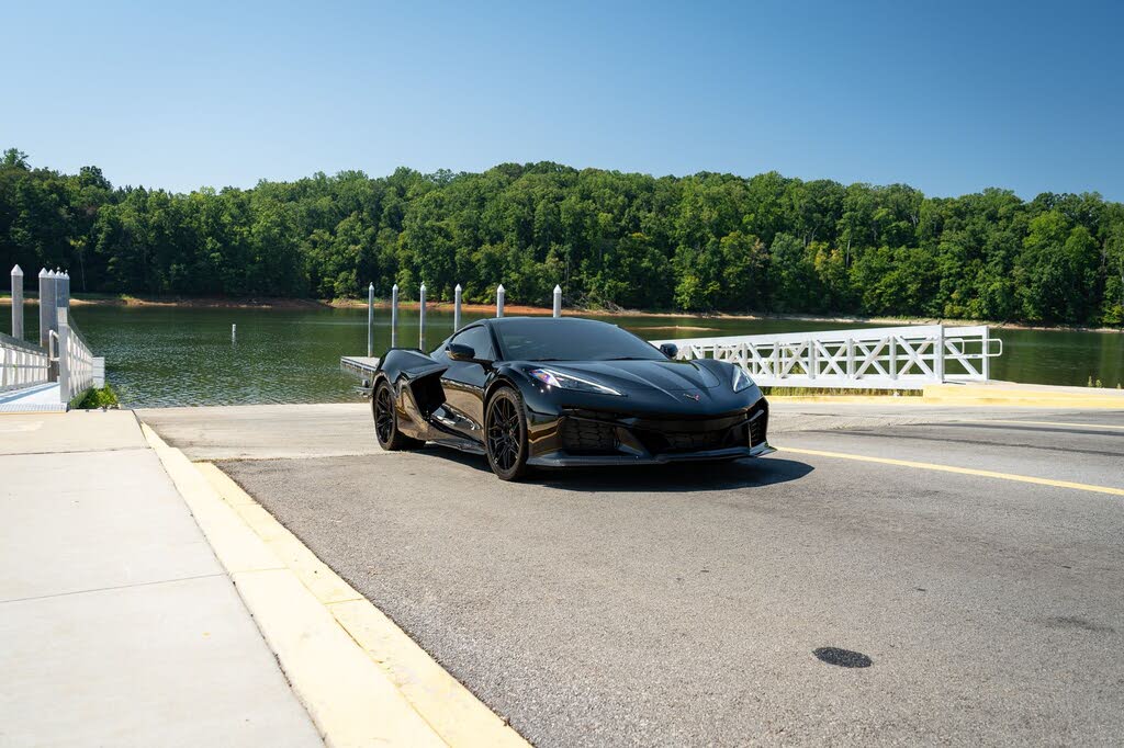 2023 Chevrolet Corvette Z06 3LZ Coupe RWD photo 5