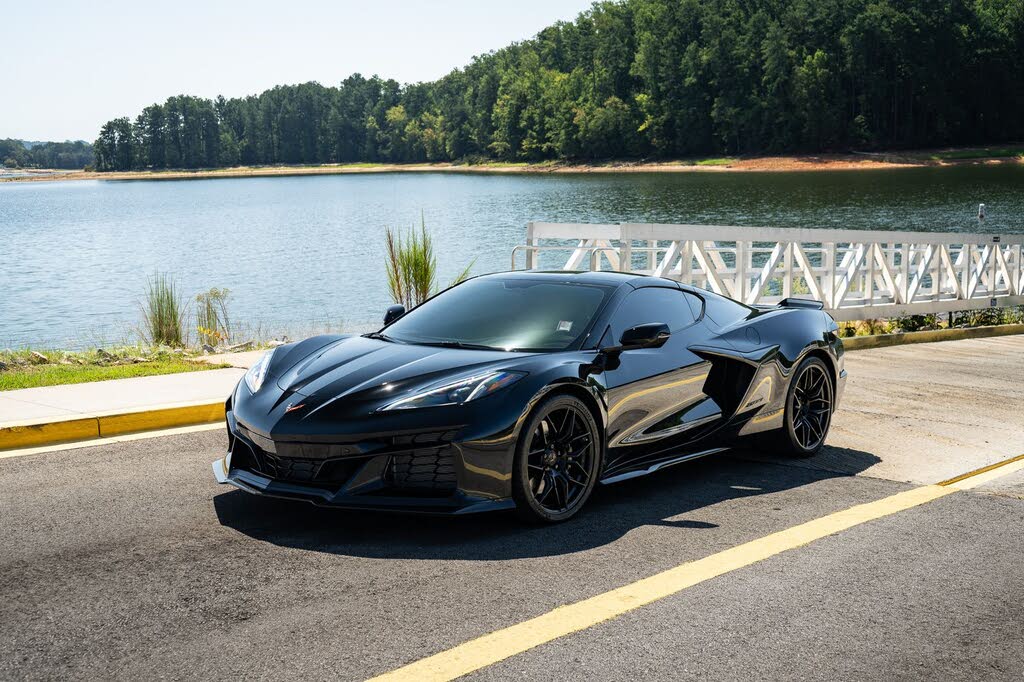 2023 Chevrolet Corvette Z06 3LZ Coupe RWD photo 9