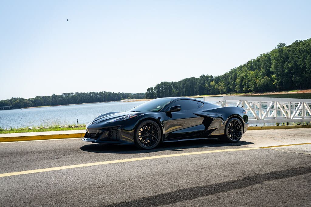2023 Chevrolet Corvette Z06 3LZ Coupe RWD photo 10