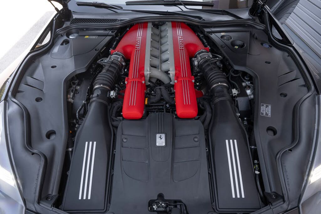 2013 Ferrari F12 Berlinetta Coupe photo 11