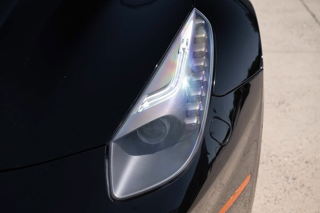 2013 Ferrari F12 Berlinetta Coupe photo 16