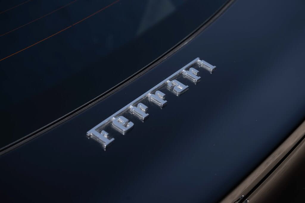 2013 Ferrari F12 Berlinetta Coupe photo 21