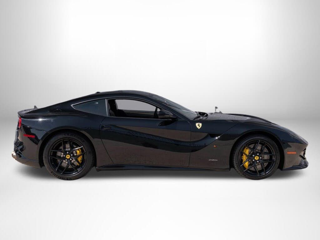 2013 Ferrari F12 Berlinetta Coupe photo 6