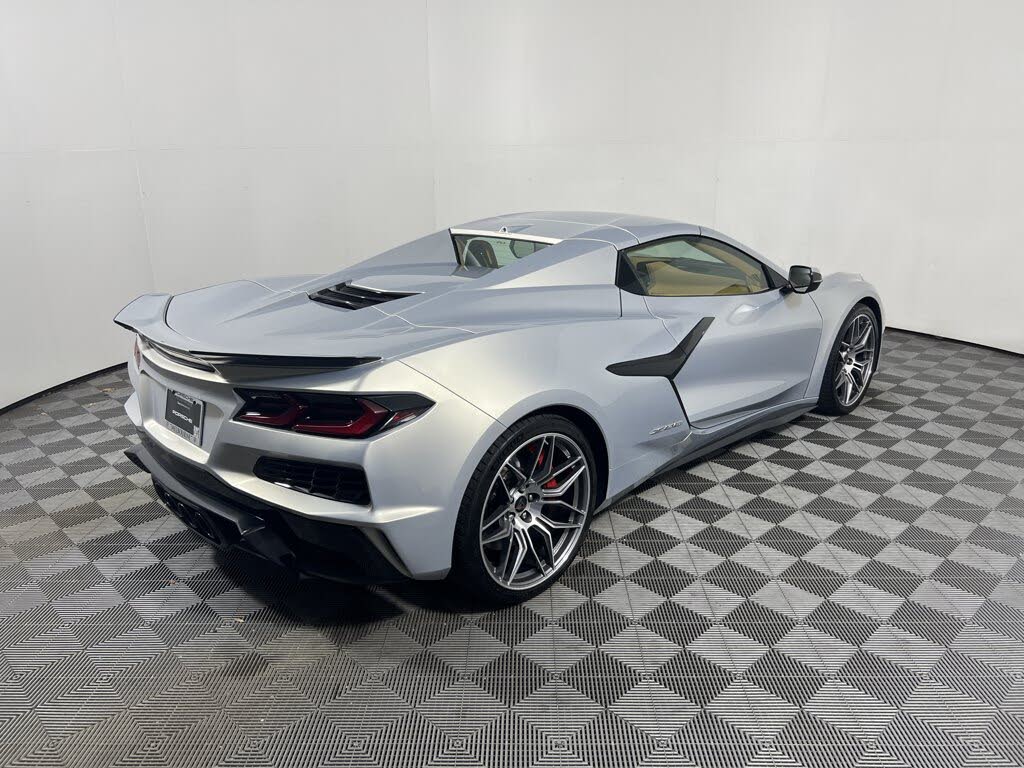 2023 Chevrolet Corvette Z06 3LZ Convertible RWD photo 5