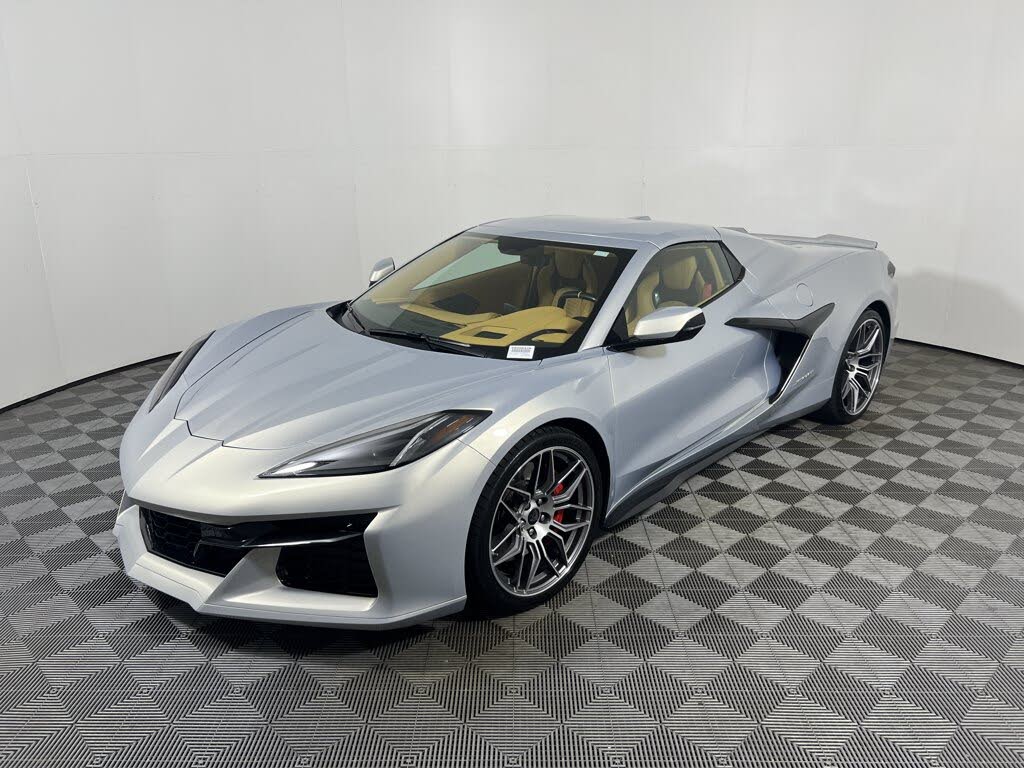 2023 Chevrolet Corvette Z06 3LZ Convertible RWD photo 9