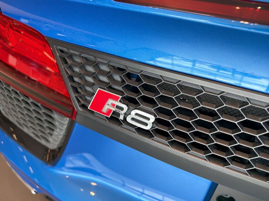 2018 Audi R8 quattro V10 Spyder AWD photo 12 of 24