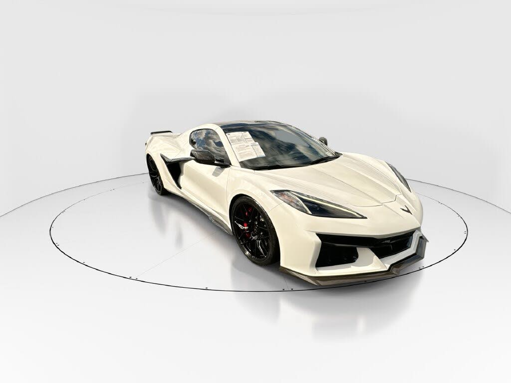2023 Chevrolet Corvette Z06 3LZ Coupe RWD photo 2