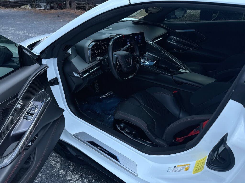 2023 Chevrolet Corvette Z06 3LZ Coupe RWD photo 13