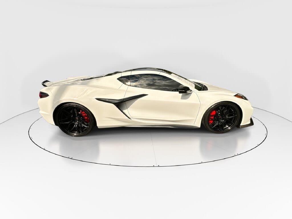 2023 Chevrolet Corvette Z06 3LZ Coupe RWD photo 9