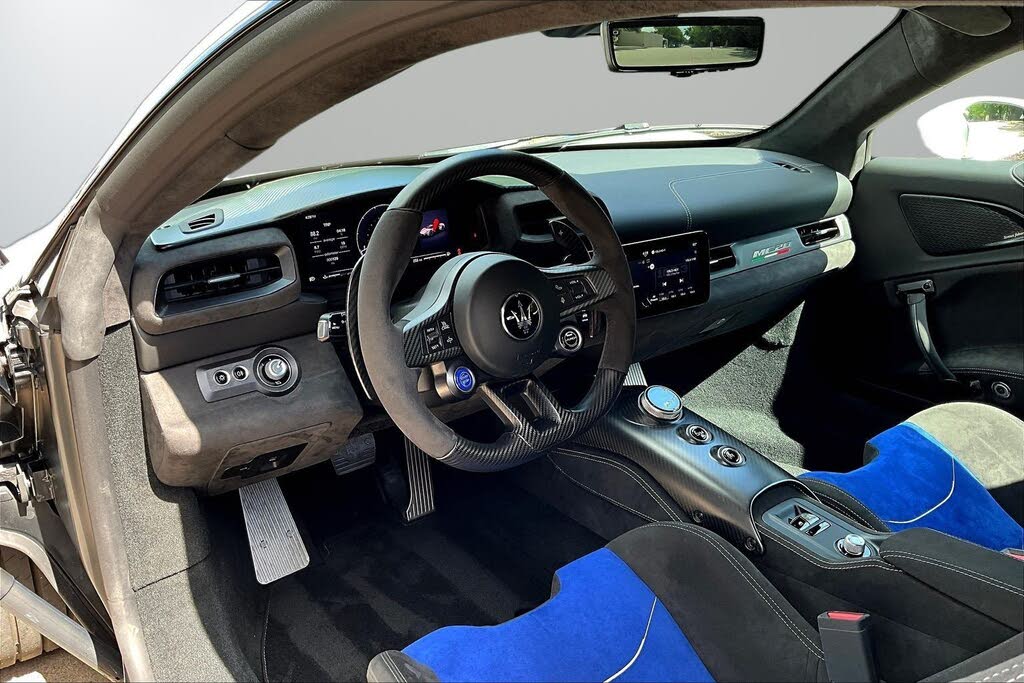 2025 Maserati MC20 RWD photo 6
