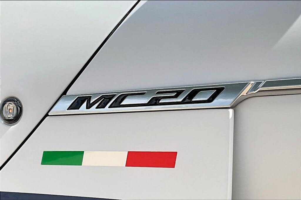 2025 Maserati MC20 RWD photo 8