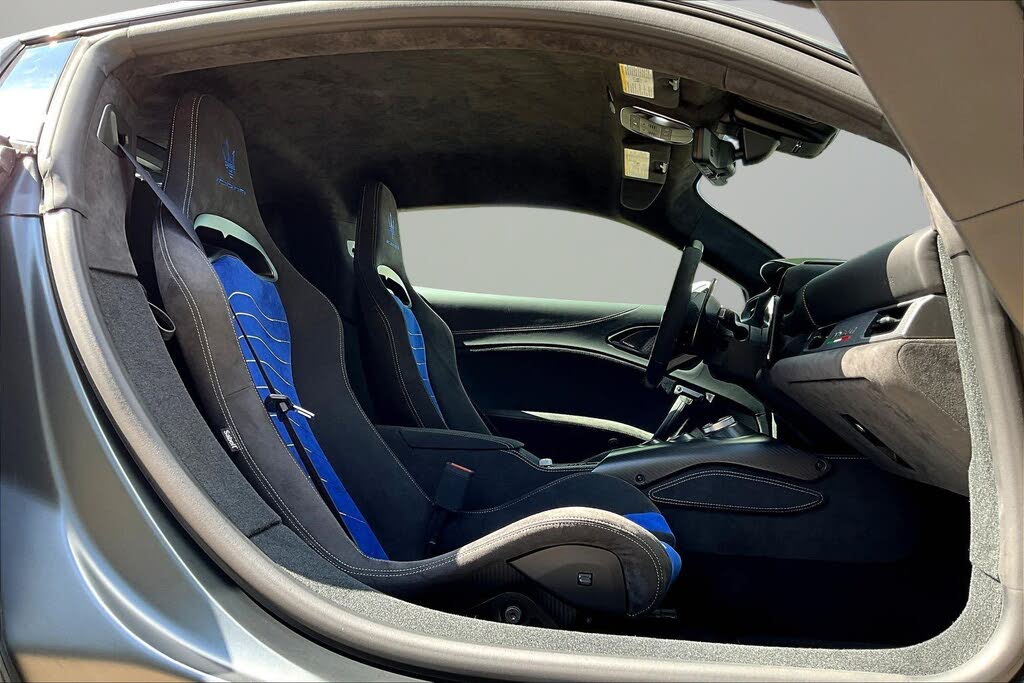 2025 Maserati MC20 RWD photo 9