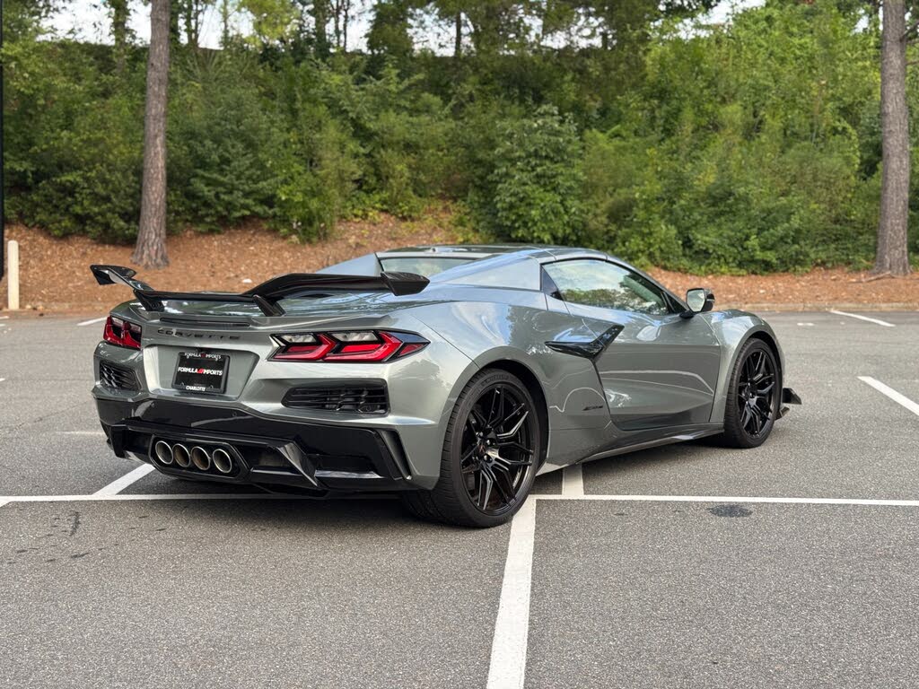 2023 Chevrolet Corvette Z06 3LZ Convertible RWD photo 12