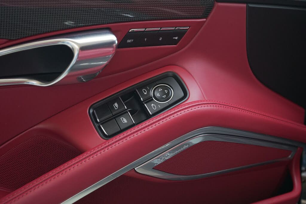2016 Porsche 911 Turbo S Coupe AWD photo 17 of 24