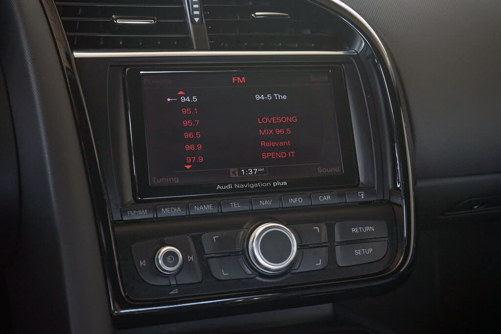 2015 Audi R8 quattro V10 Spyder AWD photo 8 of 21