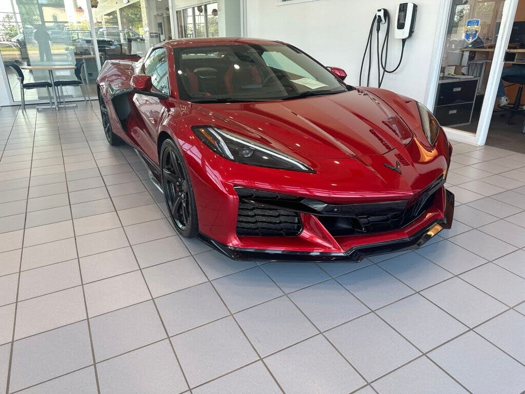2025 Chevrolet Corvette Z06 2LZ Convertible RWD photo 4