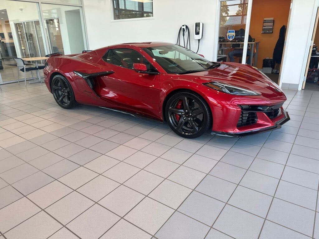 2025 Chevrolet Corvette Z06 2LZ Convertible RWD photo 5