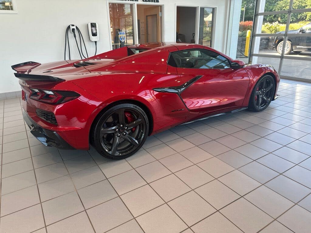 2025 Chevrolet Corvette Z06 2LZ Convertible RWD photo 7
