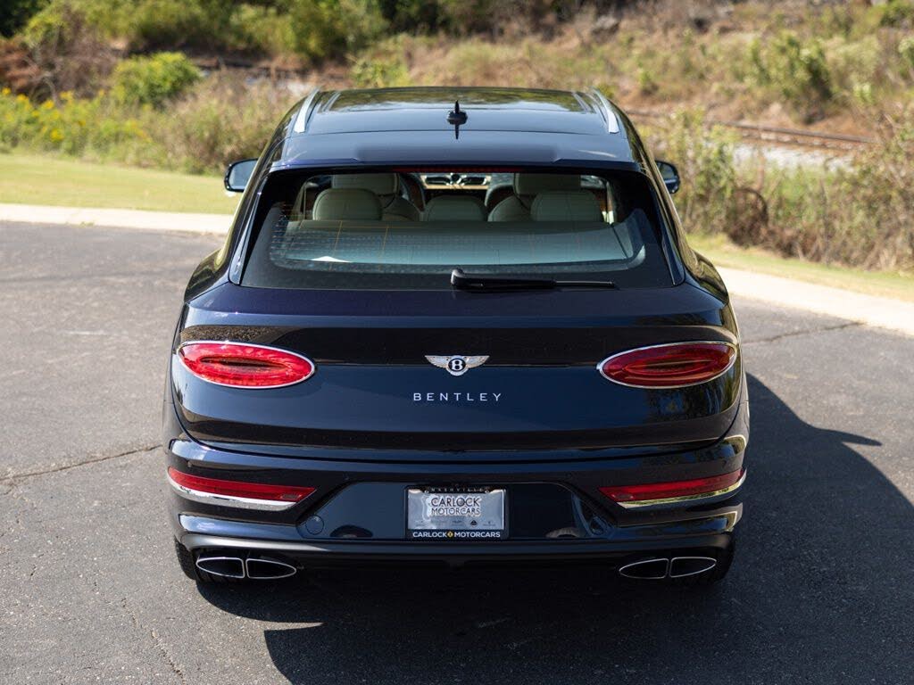 2025 Bentley Bentayga V8 AWD photo 11