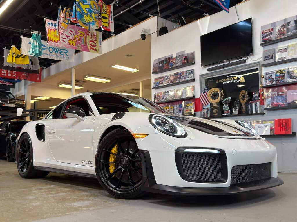 2018 Porsche 911 GT2 RS Coupe RWD
