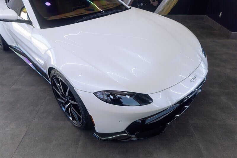 2019 Aston Martin Vantage RWD photo 8