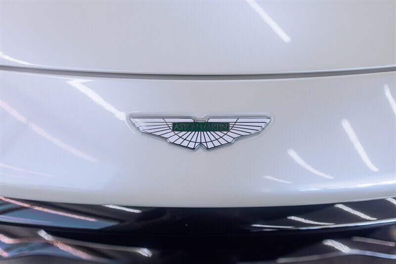 2019 Aston Martin Vantage RWD photo 10