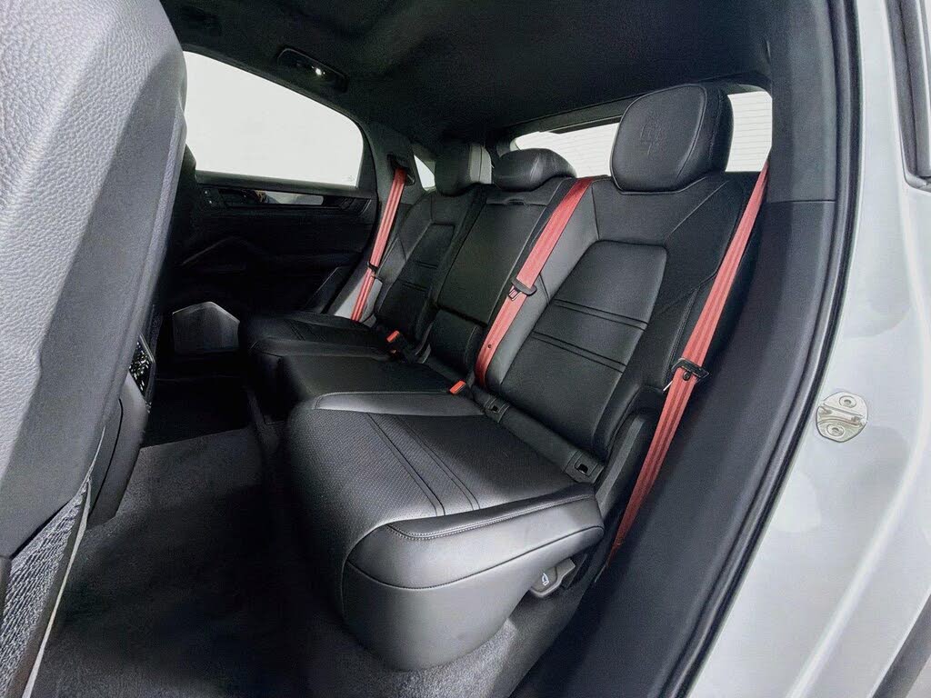 2026 Porsche Cayenne Coupe GTS AWD photo 23 of 24