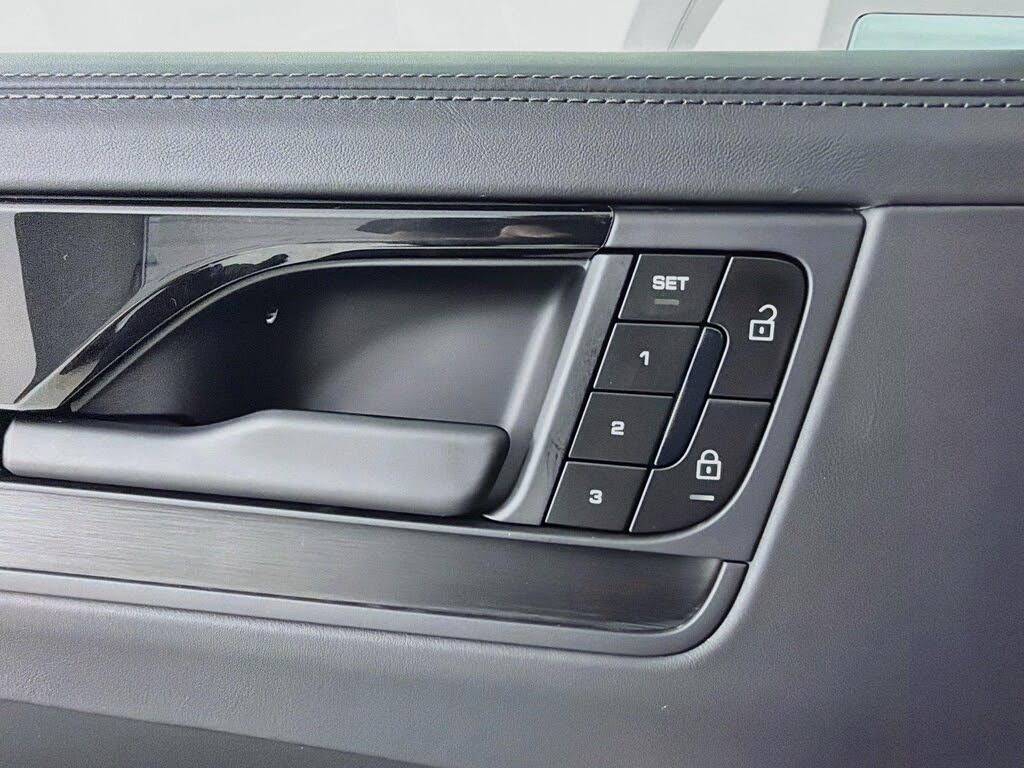 2026 Porsche Cayenne Coupe GTS AWD photo 7 of 24