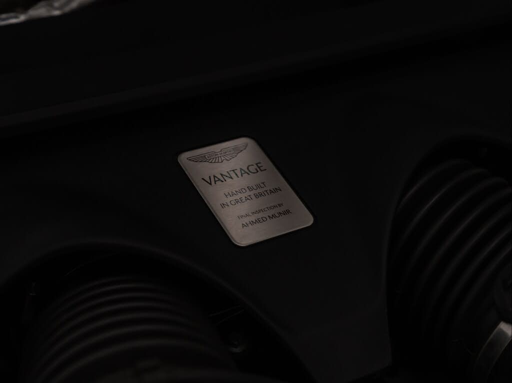 2025 Aston Martin Vantage Coupe RWD photo 19