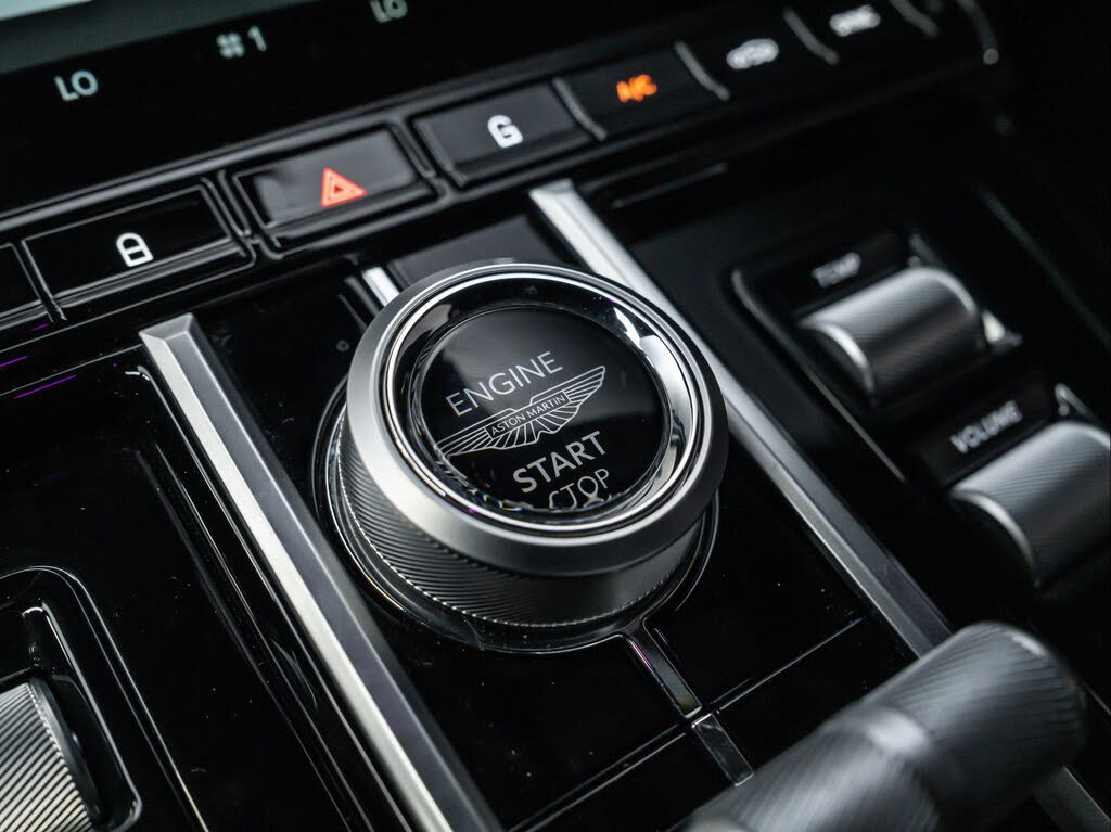 2025 Aston Martin Vantage Coupe RWD photo 22