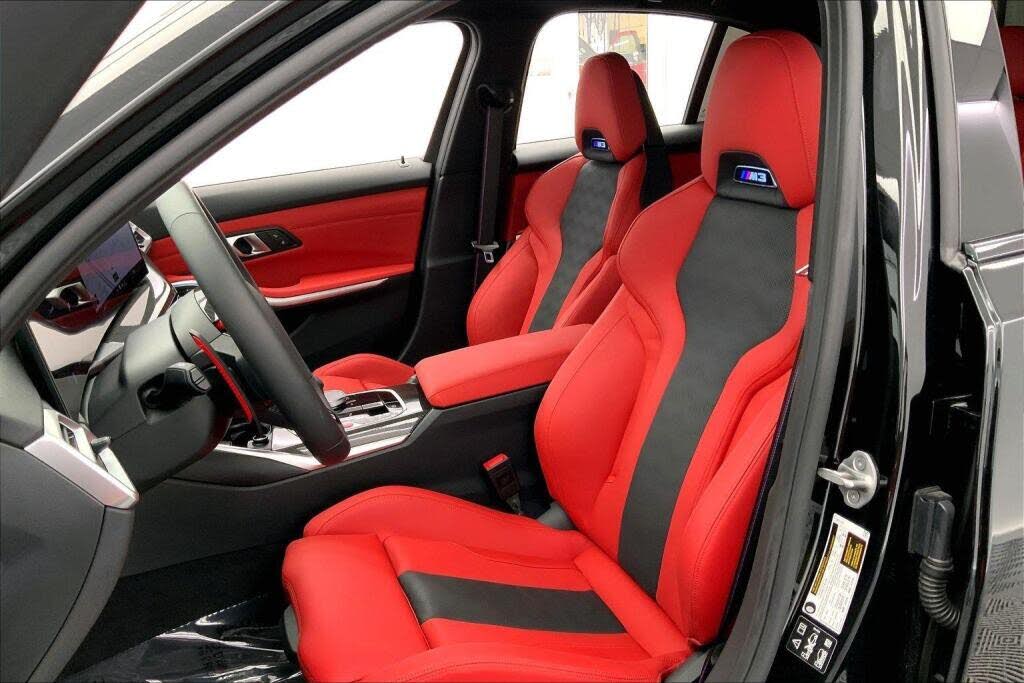 2025 BMW M3 Competition xDrive photo 3 of 24