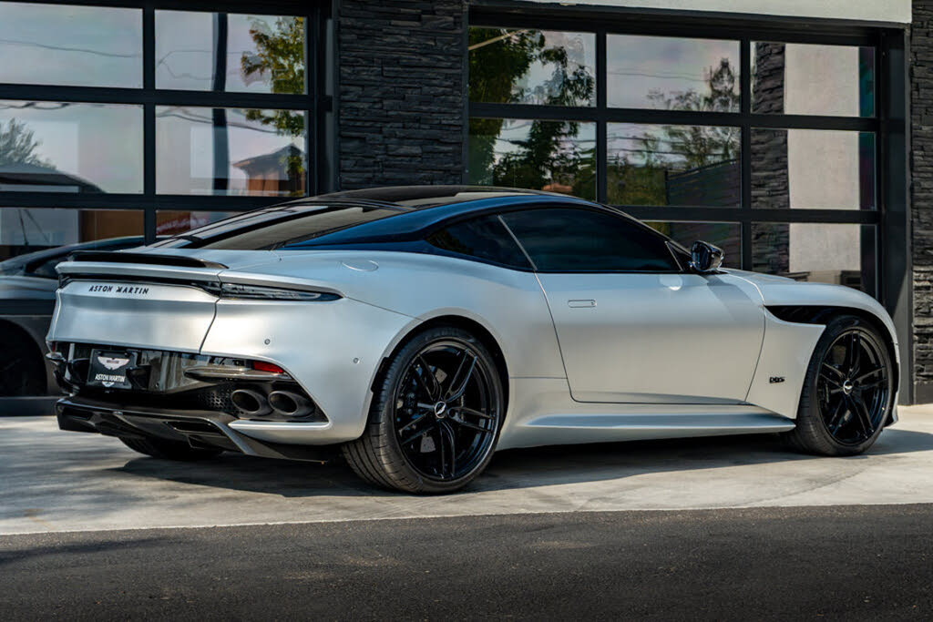 2020 Aston Martin DBS Superleggera Coupe RWD photo 11