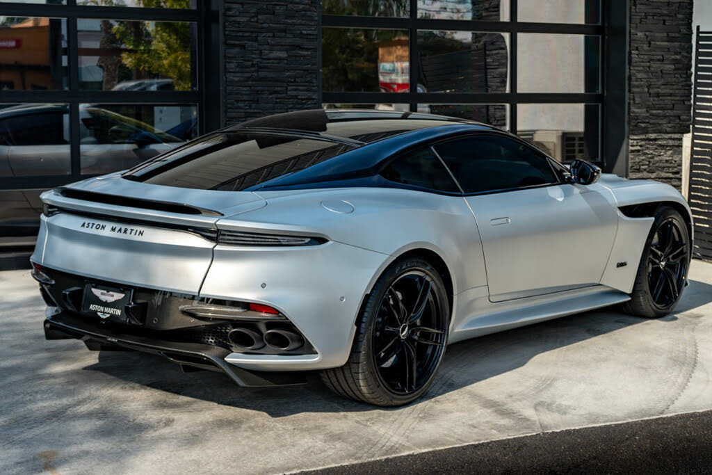 2020 Aston Martin DBS Superleggera Coupe RWD photo 12