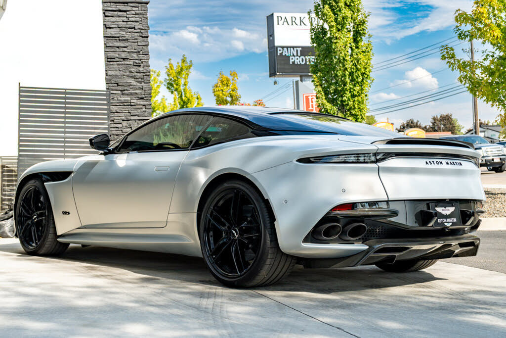 2020 Aston Martin DBS Superleggera Coupe RWD photo 13
