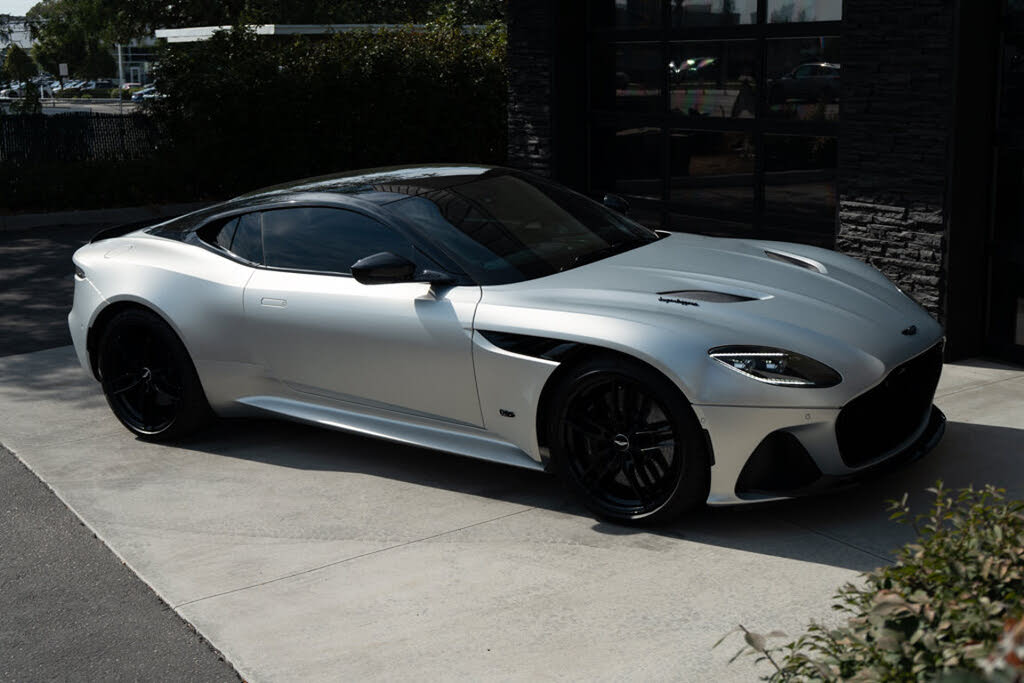 2020 Aston Martin DBS Superleggera Coupe RWD photo 17