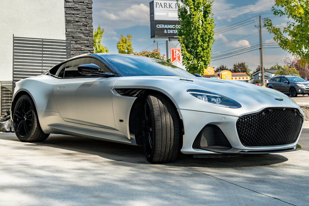 2020 Aston Martin DBS Superleggera Coupe RWD photo 5