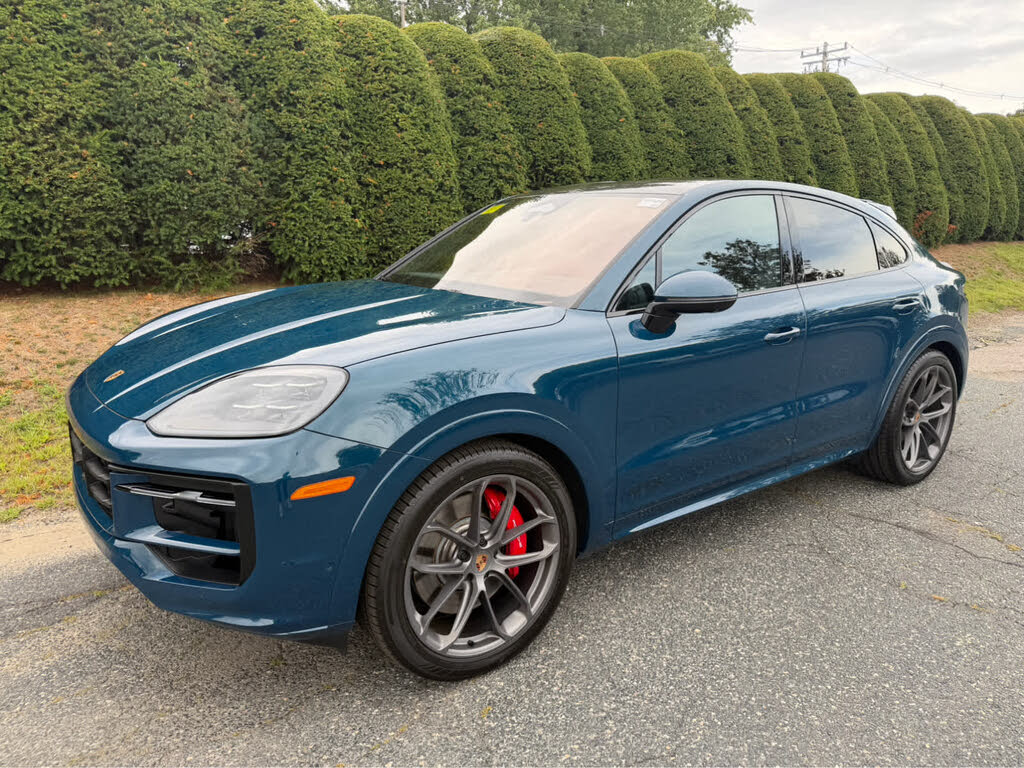 2026 Porsche Cayenne Coupe GTS AWD
