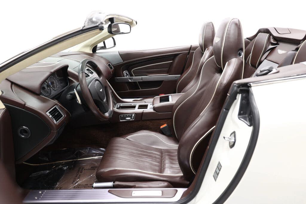 2016 Aston Martin DB9 GT Volante Convertible RWD photo 13