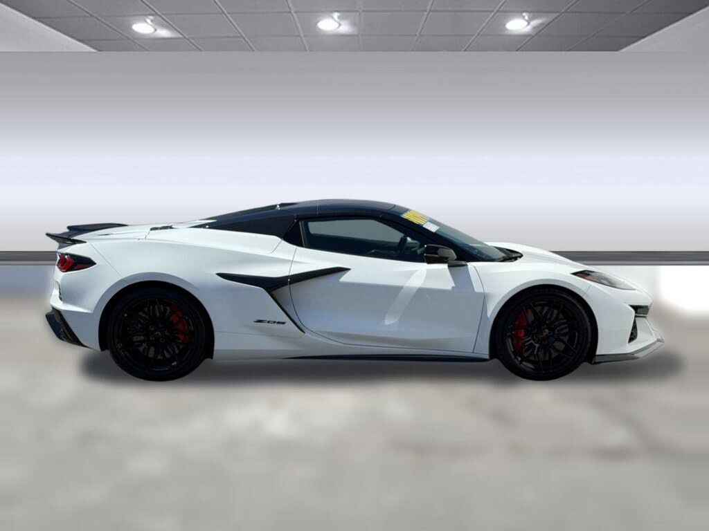 2024 Chevrolet Corvette Z06 3LZ Convertible RWD photo 7