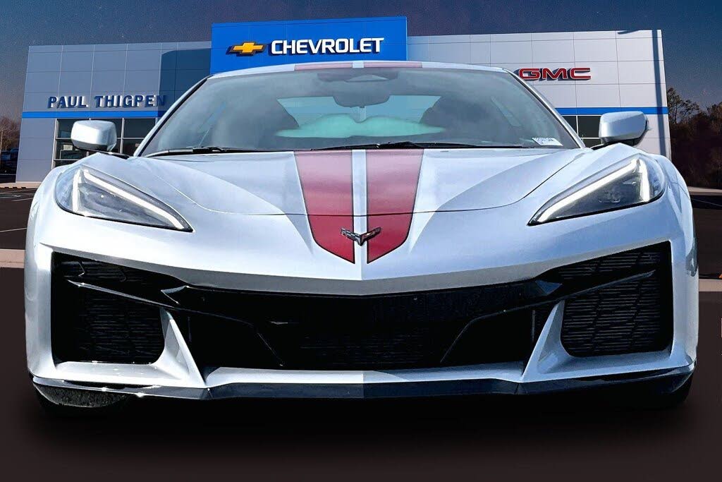 2026 Chevrolet Corvette Z06 2LZ Convertible RWD photo 2