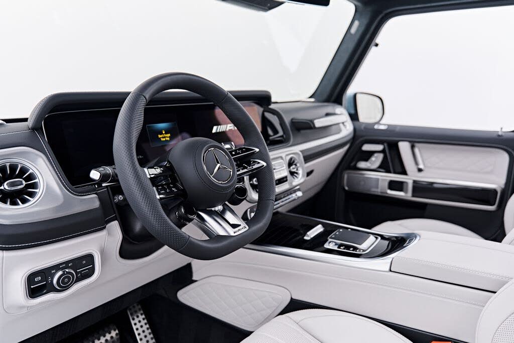 2027 Mercedes-Benz G-Class AMG G 63 4MATIC photo 2 of 24
