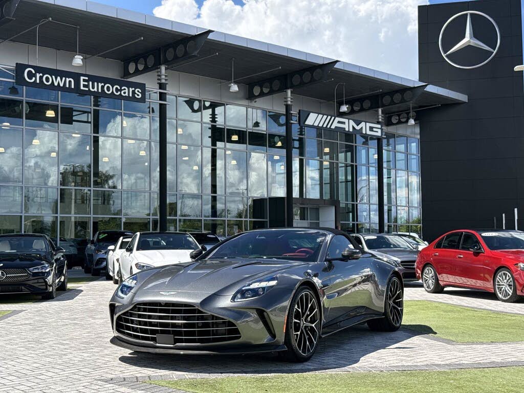 2026 Aston Martin Vantage Roadster RWD