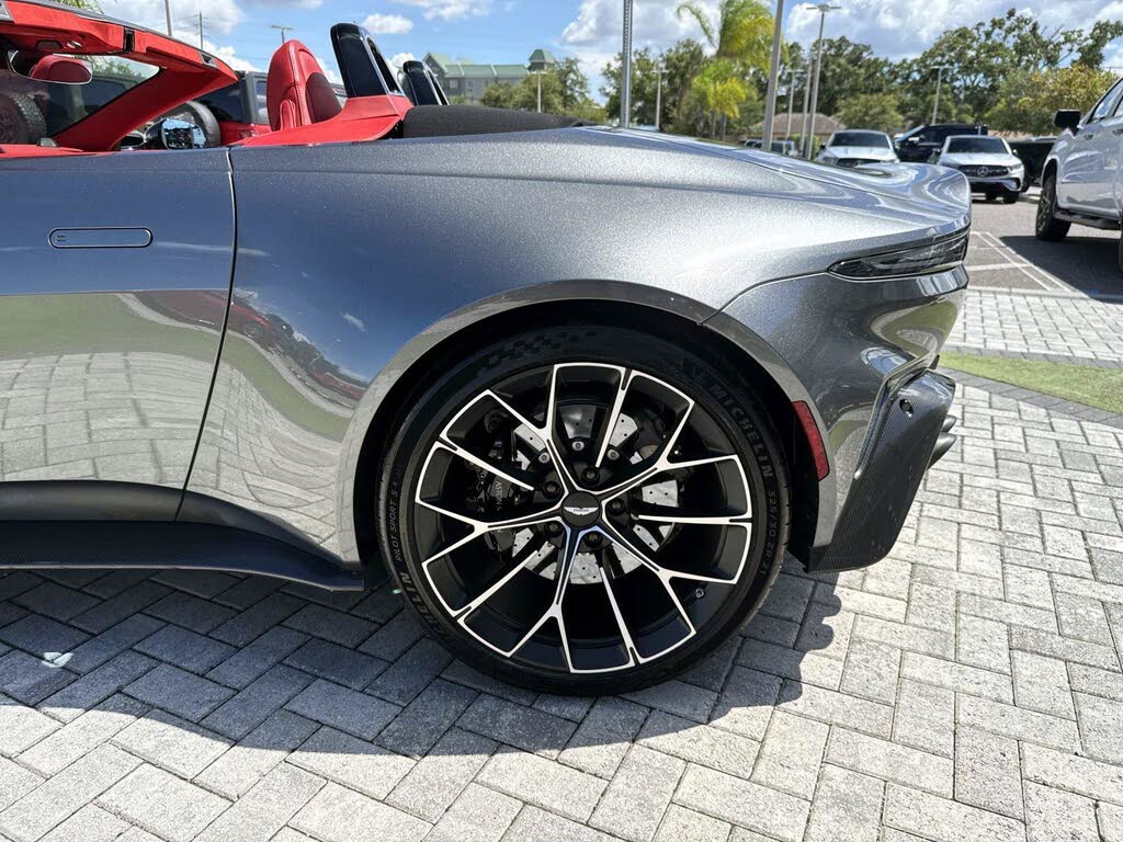 2026 Aston Martin Vantage Roadster RWD photo 11