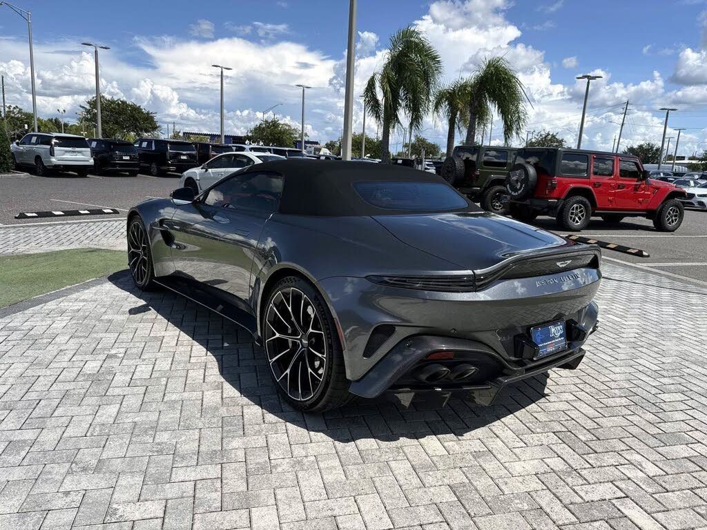 2026 Aston Martin Vantage Roadster RWD photo 18