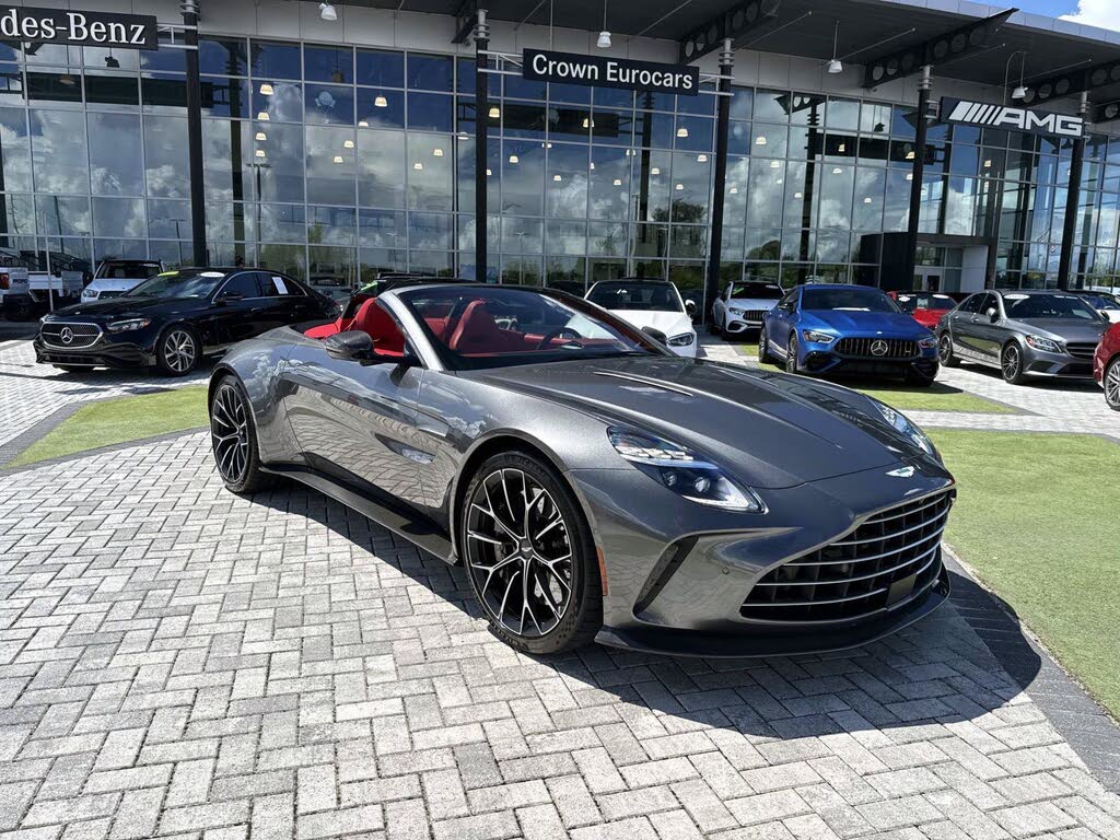 2026 Aston Martin Vantage Roadster RWD photo 7