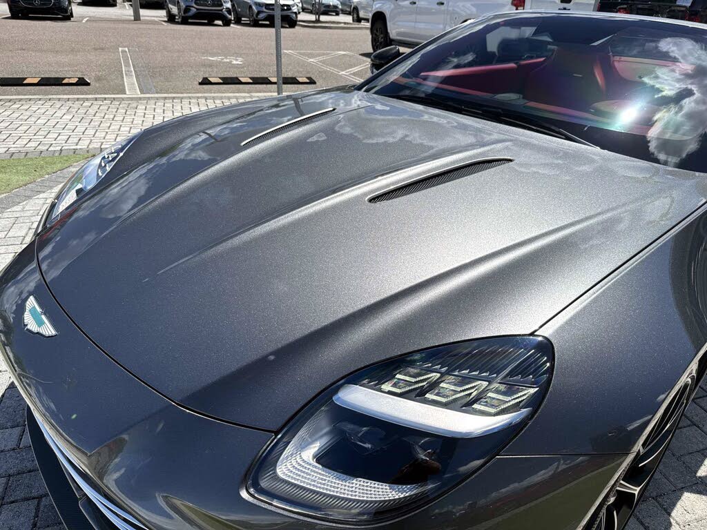 2026 Aston Martin Vantage Roadster RWD photo 9
