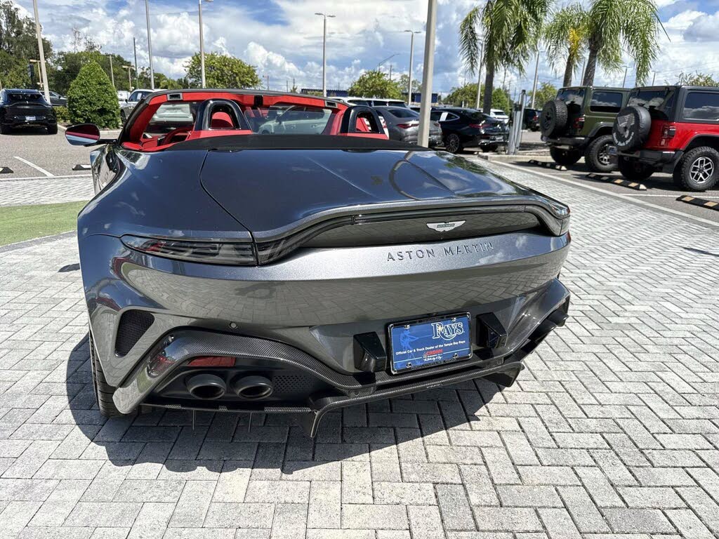 2026 Aston Martin Vantage Roadster RWD photo 10