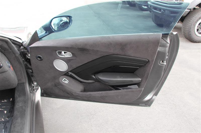 2019 Aston Martin Vantage RWD photo 13