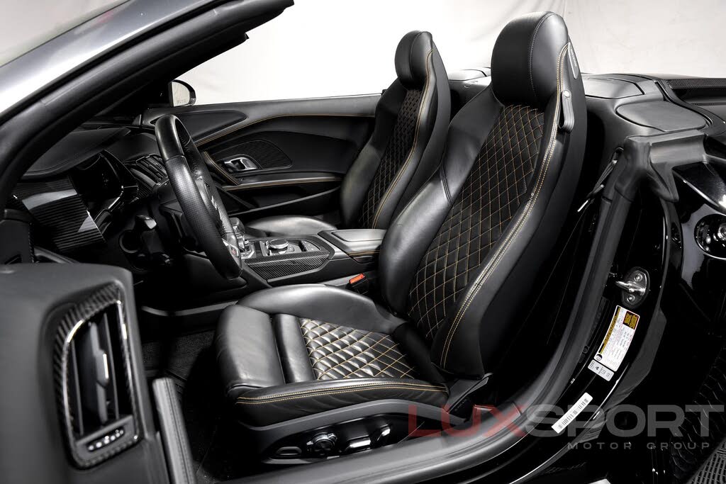 2017 Audi R8 quattro V10 Spyder AWD photo 18 of 24